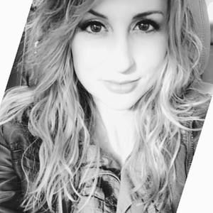 Meet your Posher, Jenn